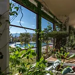 Otel Paradise 3*