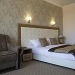 Otel Paradise 3*