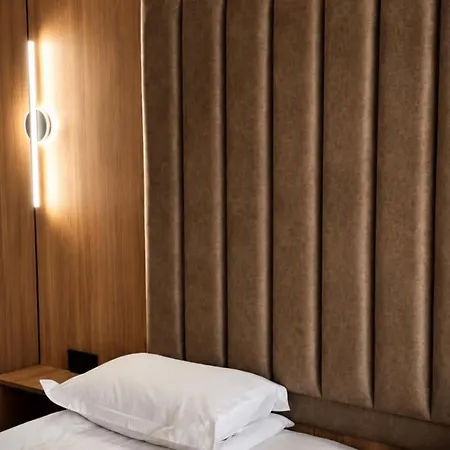 Hotel Paradise 3*
